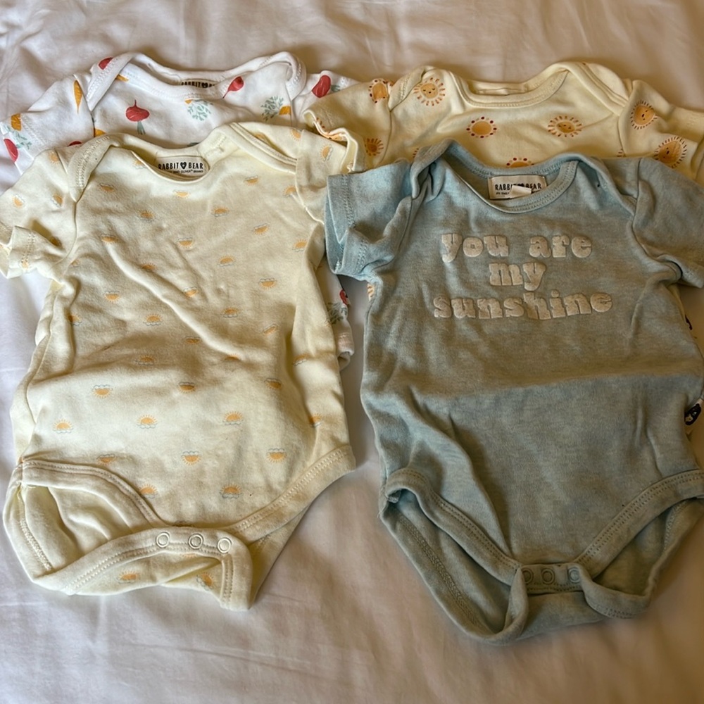 Onsie bundle - Picture 1 of 3